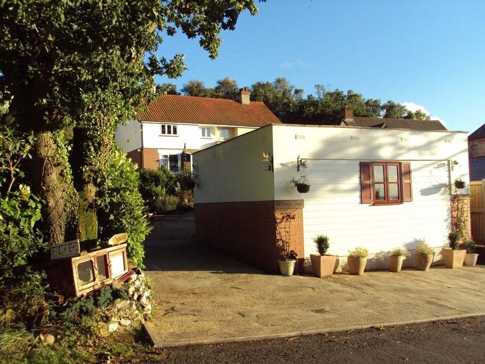 Stunning Countryside Views & Private Balcony! Cozy Room, 3 Miles To Lyme Regis - Free Parking & Wifi Axminster Buitenkant foto