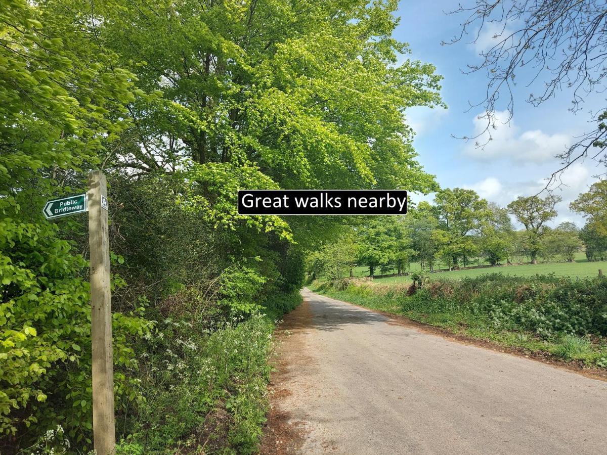 Stunning Countryside Views & Private Balcony! Cozy Room, 3 Miles To Lyme Regis - Free Parking & Wifi Axminster Buitenkant foto